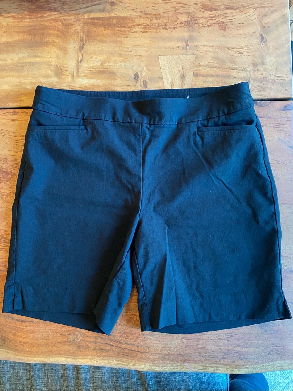 Chicos Black Shorts Size 1.5 Classic Stretch Shorts